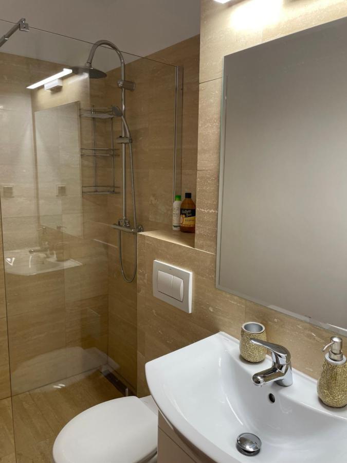 Studio Dristor - Foarte Curat Si Frumos Bucureşti Ngoại thất bức ảnh