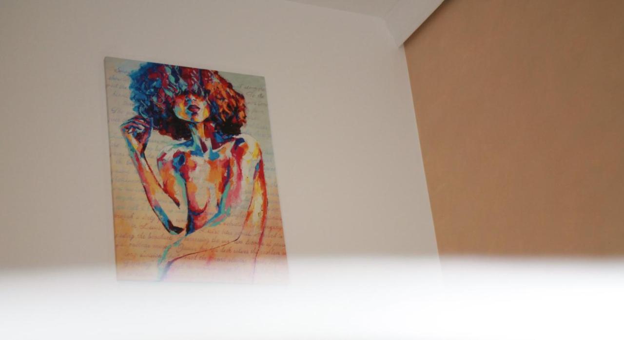 Studio Dristor - Foarte Curat Si Frumos Bucureşti Ngoại thất bức ảnh