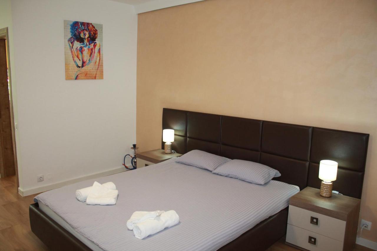 Studio Dristor - Foarte Curat Si Frumos Bucureşti Ngoại thất bức ảnh